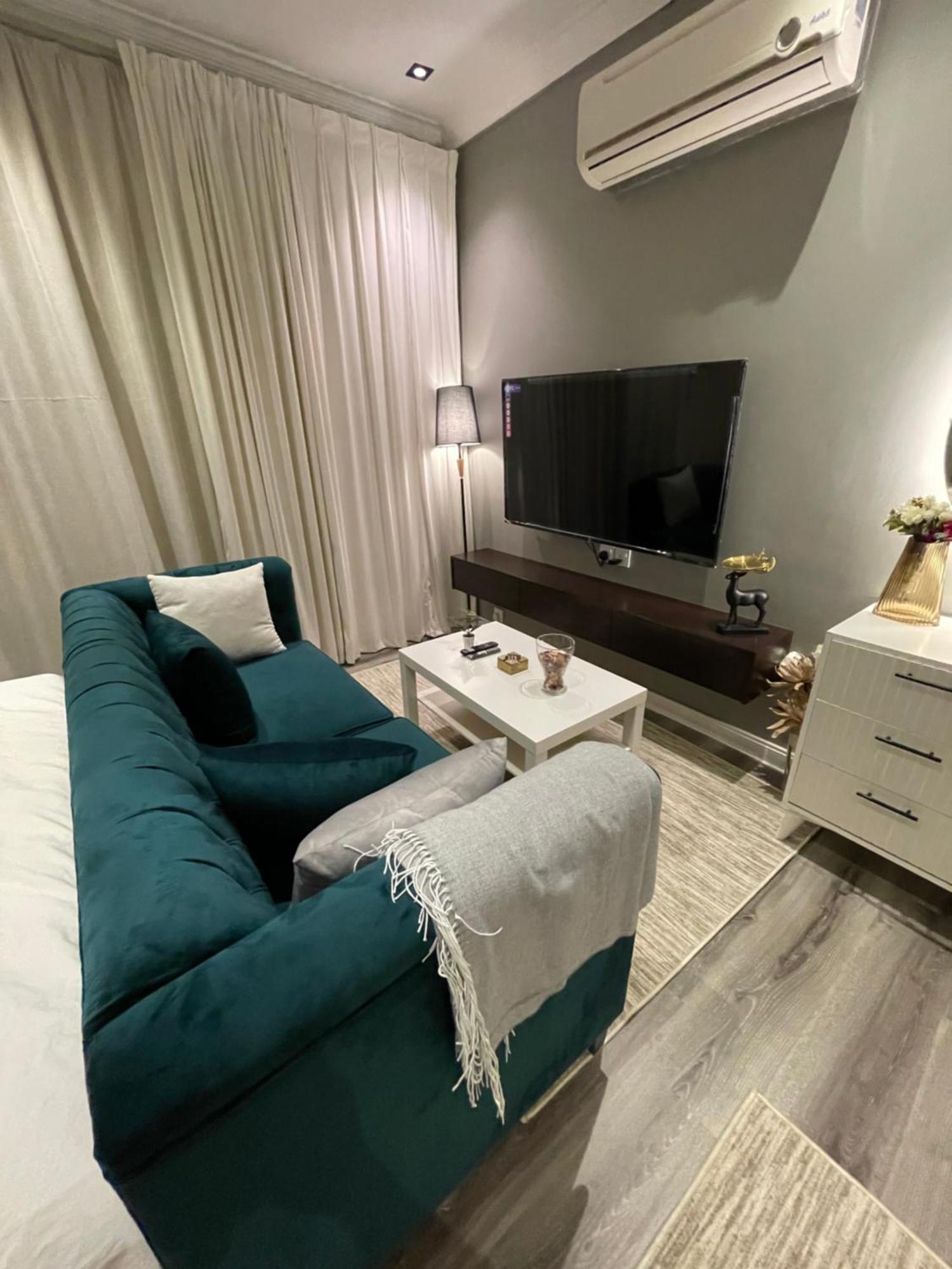 Apartment هادئة ومميزة بحي الملقا Riyadh